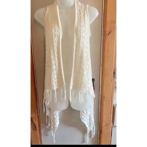 Knit shawl top layering